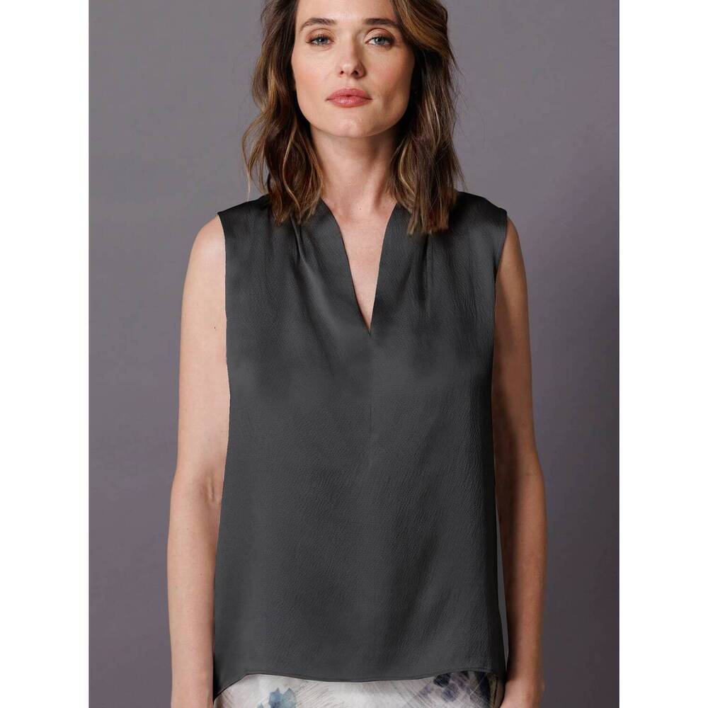 NEW GO BY GO SILK go to shell top in black